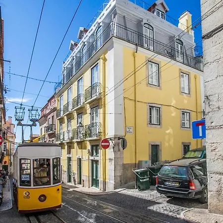 Apartment Yellow Bica-3